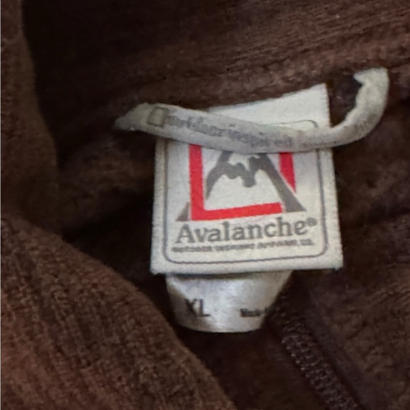 Avalanche Brown Knit Velour outer layer so soft and comfy XL GUC - Picture 4 of 5